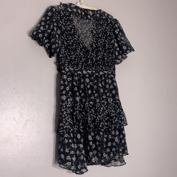 TOPSHOP romantic Ruffle faux wrap short sleeve black flower print dress 4 - Picture 7 of 9
